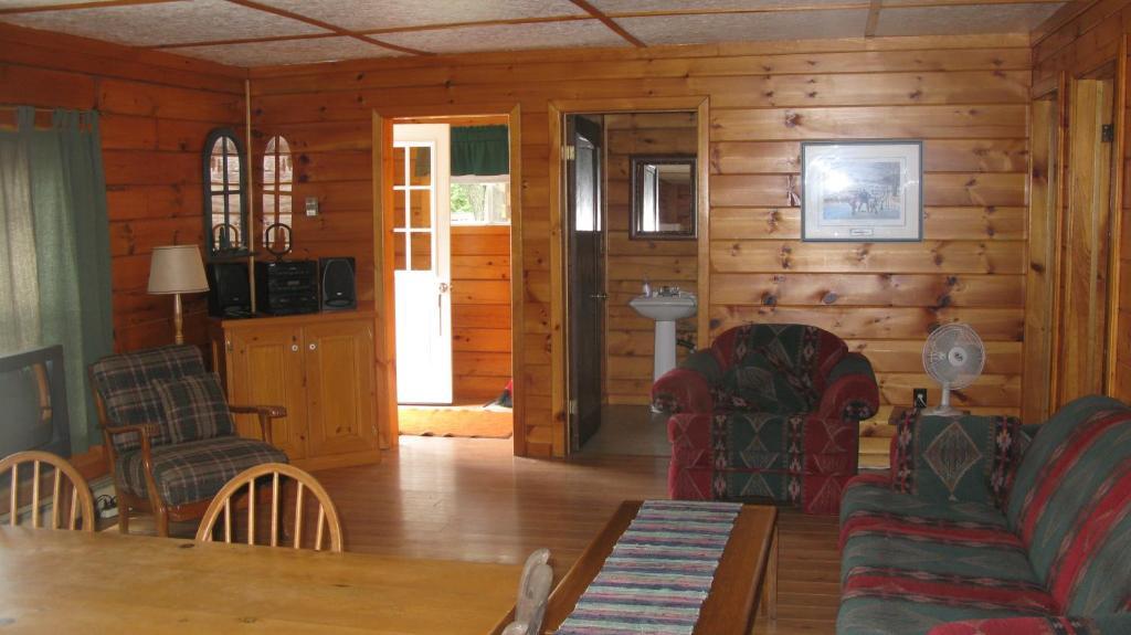 Red Eagle Family Campground Hotel Bancroft Kamer foto